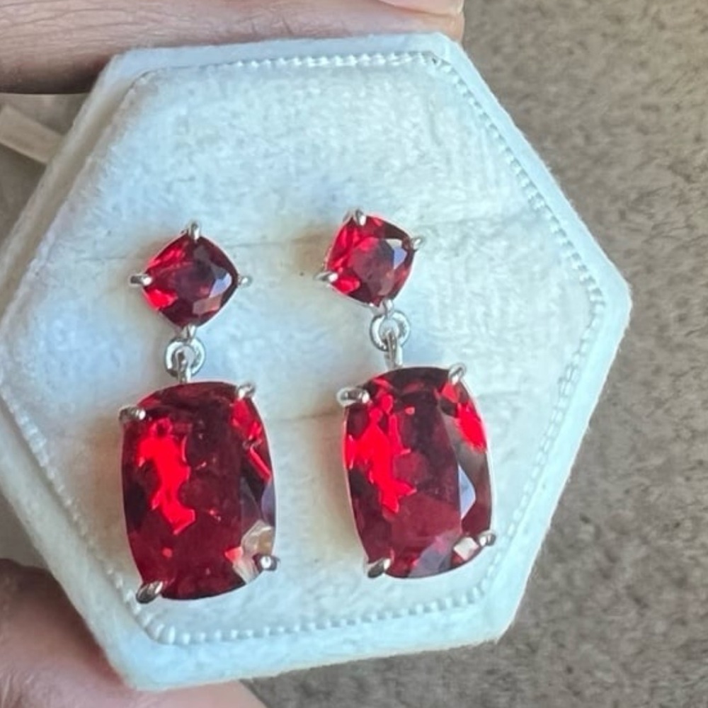 - - Gorgeous Swarovski Elements Ruby Shade Neckla… - image 8